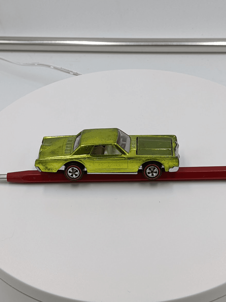 Vintage Hot Wheels Redline · Custom Continental Mark III (Yellow)