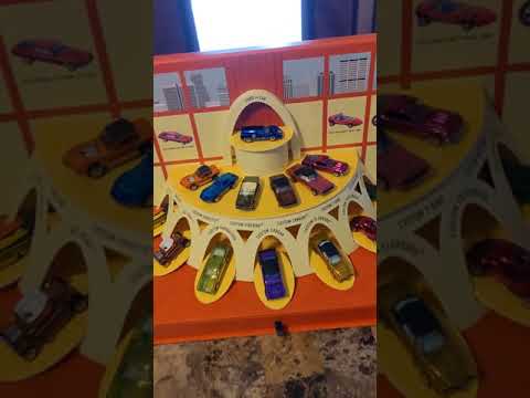 HOT WHEELS 2018 50th Anniversary Original 16 Display Set